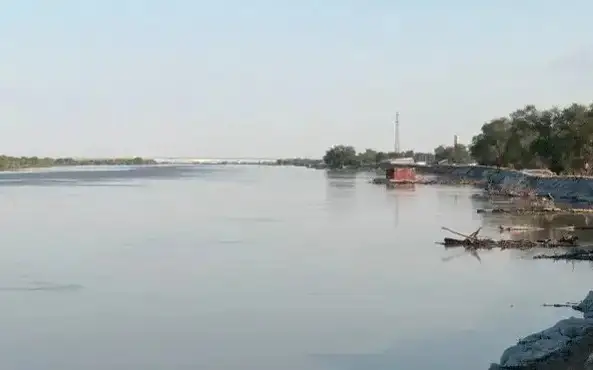 Zhaiyk River’s water level remains critical in Atyrau