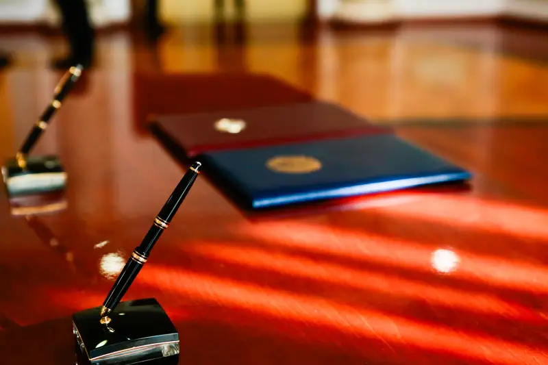 документы подписание құжат  қол қою келісім