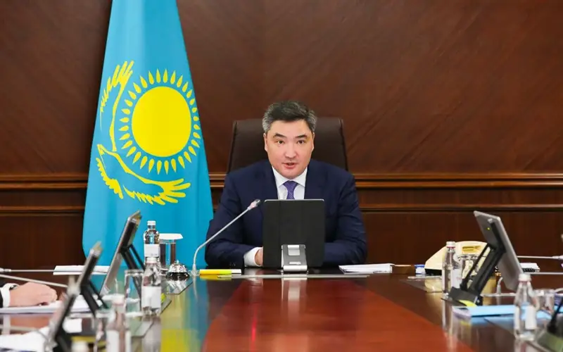 К концу 2025 года обеспечить 100% доступ населения к качественной питьевой воде поручил Олжас Бектенов