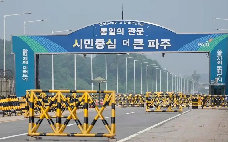 КНДР объявила Южную Корею врагом и разорвала транспортное сообщение