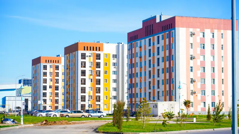 Жилье квартиры многоэтажные дома Тұрғын үй пәтерлер көп қабатты үйлер