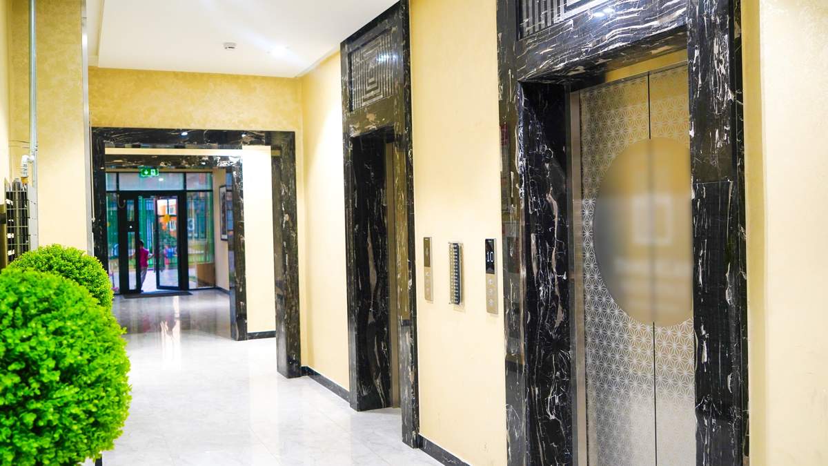 Порно жас қарттармен бәс тігу Екатерина Климованың жалаңаш есегі