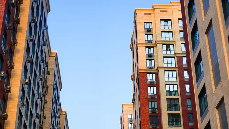 Жилье квартиры многоэтажные дома Тұрғын үй пәтерлер көп қабатты үйлер