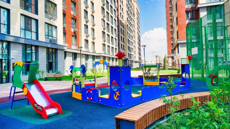 Jıle kvartıry mnogoetajnye doma Turǵyn úı páterler kóp qabatty úıler detskaıa ıgrovaıa ploşadka balalar oıyn alańy