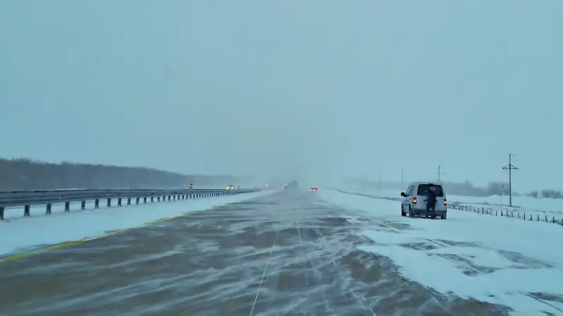 зима метель закрытие трассы қыс боран жол жабылуы