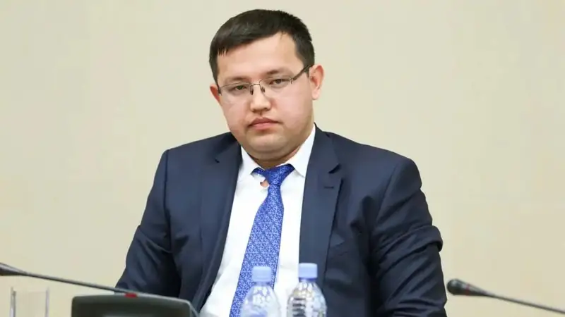 Олжас Худайбергенов