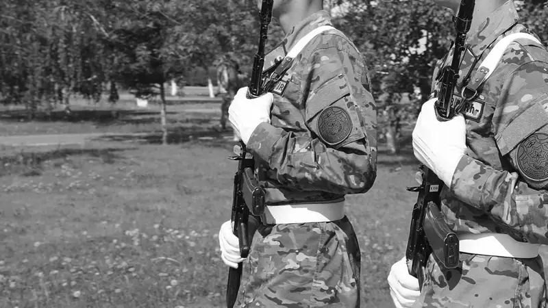 әскер сарбаз