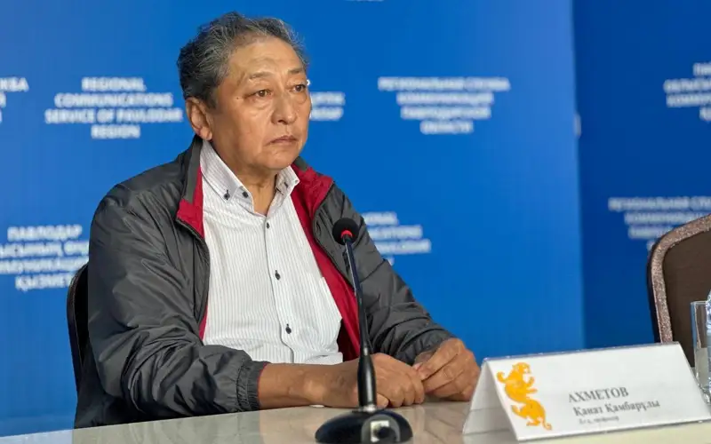 Қанат Ахметовк