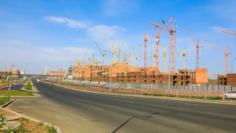 Дорога трасса автомобили застройка 