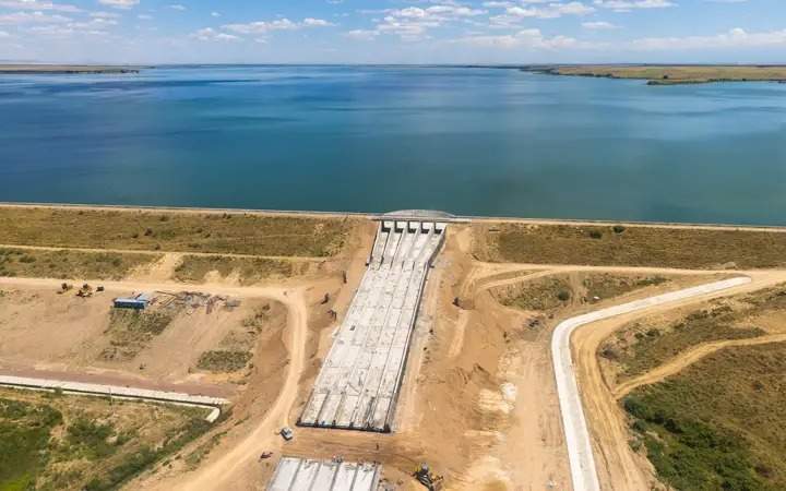 PM Bektenov inspects reconstruction of Tasotkel Water Reservoir in Zhambyl region