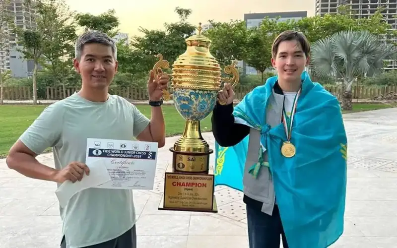 President congratulates Kazybek Nogerbek, winner of FIDE World Junior Chess Championships