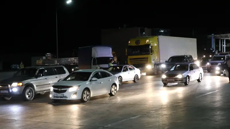 дорога автомобили пробки жол  кептеліс  көліктер