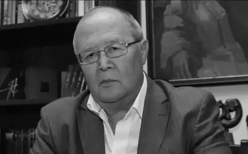 Murat Auezov