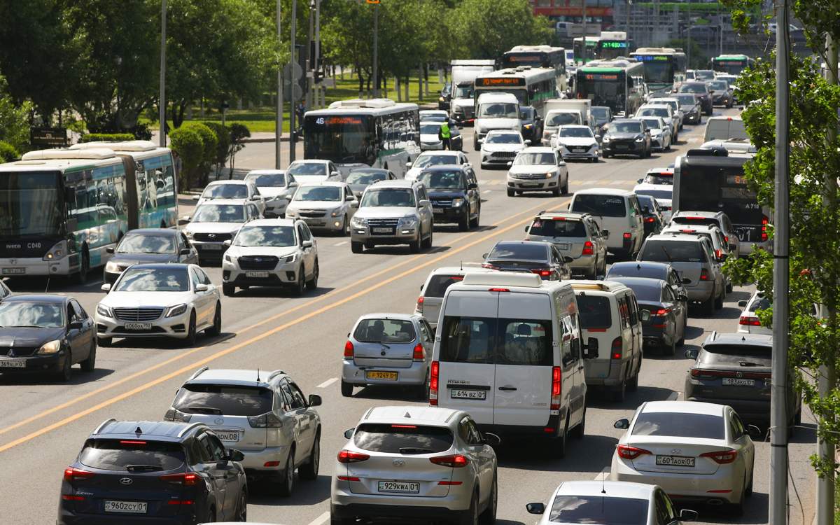 Көлік министрлігі Астанада жүк көліктеріне бақылауды күшейтті