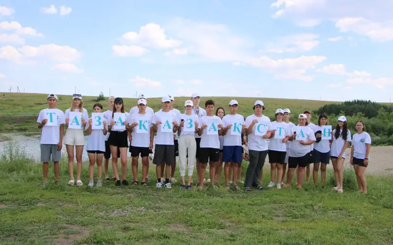 Молодежный флешмоб «Жастар таза Қазақстан үшін» прошел в Костанайской области