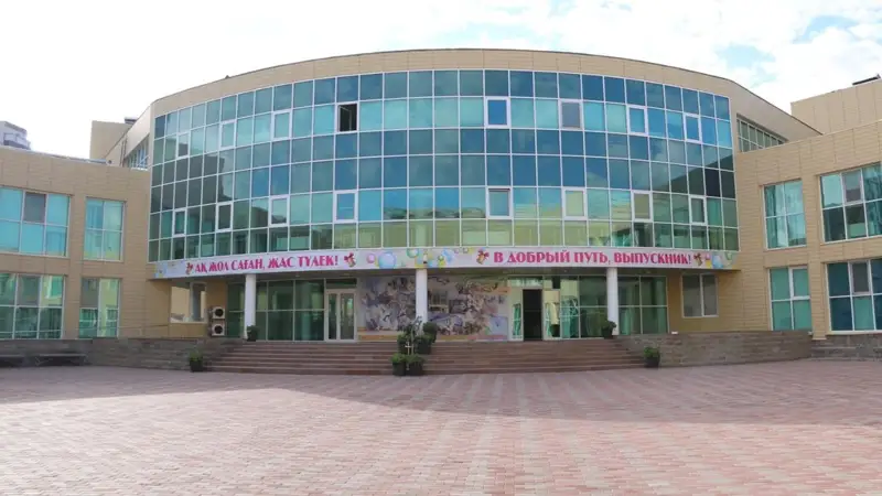 Сколько выпускников NIS Караганды выиграли гранты в зарубежные вузы