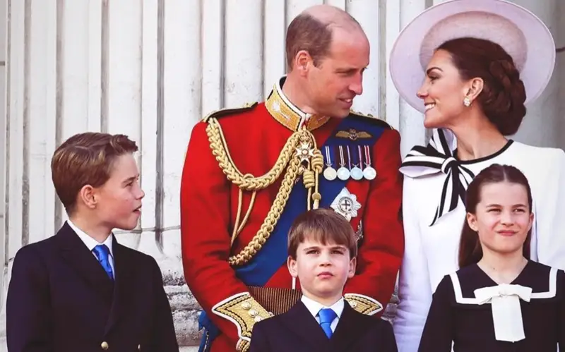 Королевские дети поздравили принца Уильяма с Днем отца
