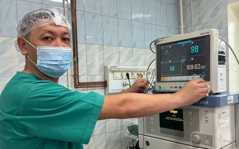 анестезиолог-реаниматолог Багдат Достарбаев