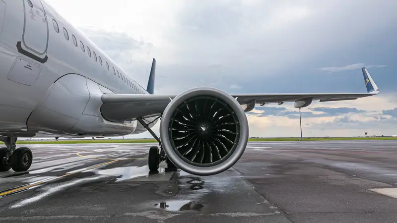 Самолеты Эйр Астана Аэропорт Астаны турбина Ұшақ Эйр Астана Астана әуежайы