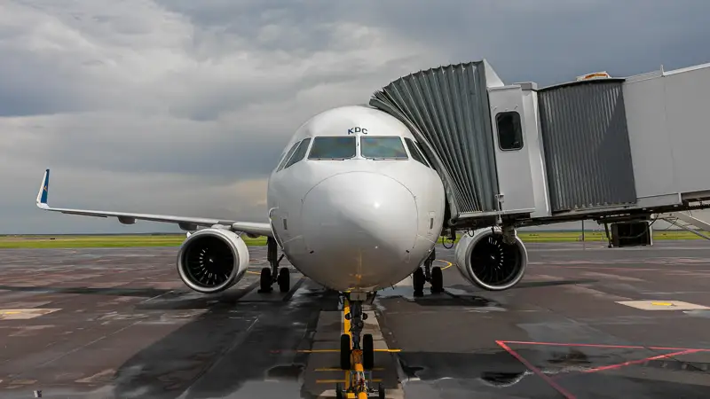 Samolety Eır Astana Aeroport Astany Ushaq  Air Astana Astana áýejaıy