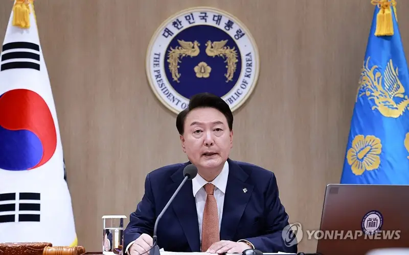 S. Korean President vows to do everything to ensure junior doctors, students continue training
