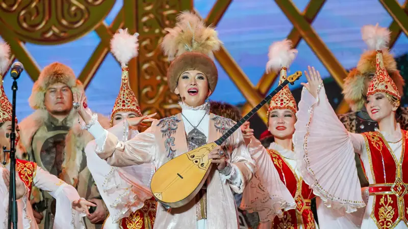 концерт артисты әртістер певцы әншілер