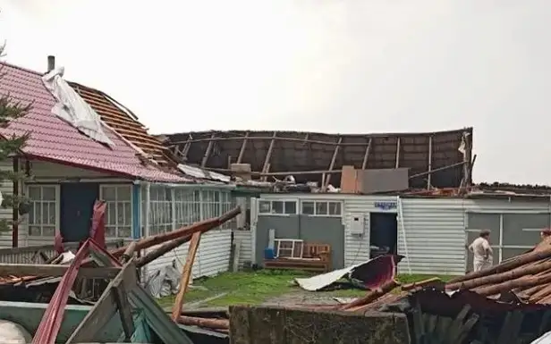 Wind rips off houses’ roofs in N Kazakhstan 