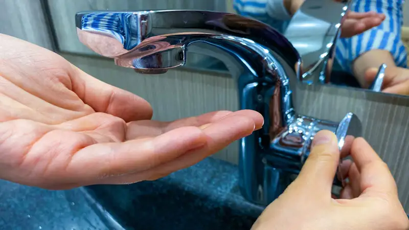 вода кран су 