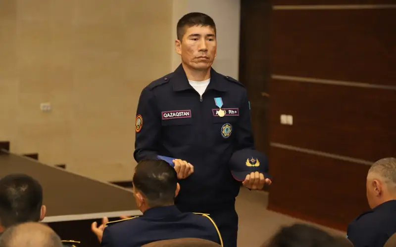 Erkin Ámirhanov
