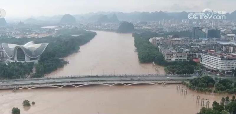 наводнения и засуха в Китае  