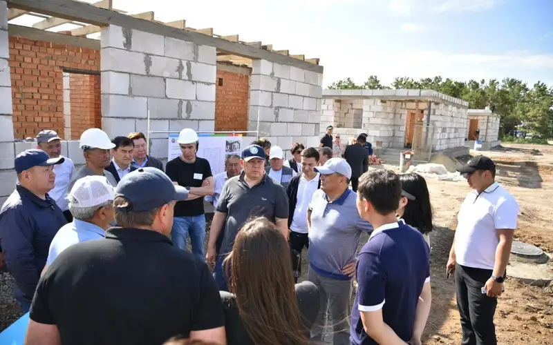 Канат Бозумбаев проверил ход ликвидации последствий от паводка в Акмолинской области 