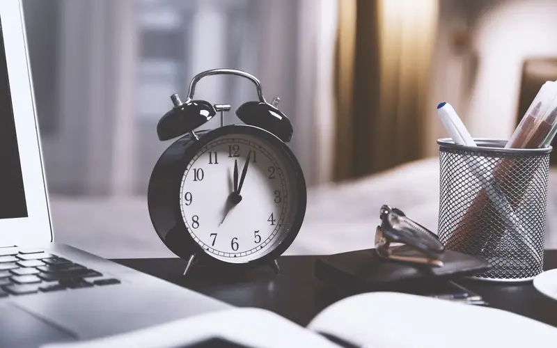 часовой пояс часы