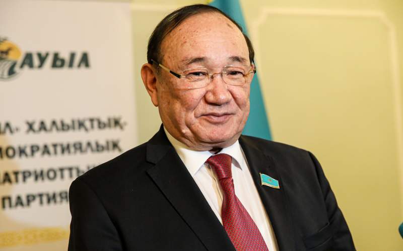 Түркістан облысынан Қазақстан Республикасы Парламенті Сенатының депутаты