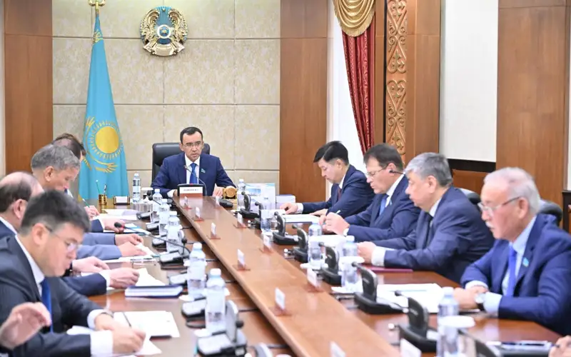 Сенаторлар