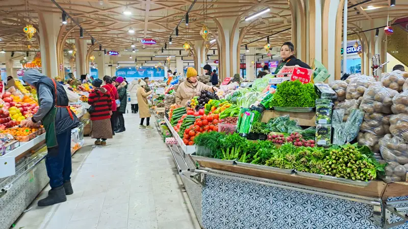 Продукты питания рынок фрукты овощи Азық-түлік нарық жемістер көкөністер