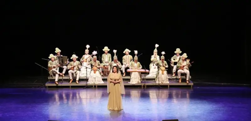 哈中文化交流：哈萨克斯坦艺术家巡演中国