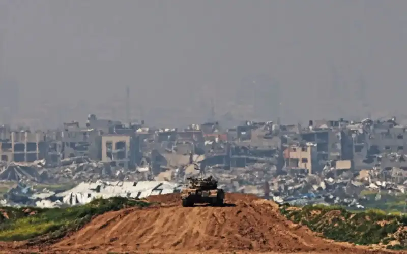 Израиль әуе күштерінің Газадағы көмек орталығына жасаған шабуылынан 8 адам қаза тапты