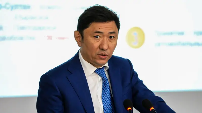 Болат Акчулаков Болат Ақшолақов