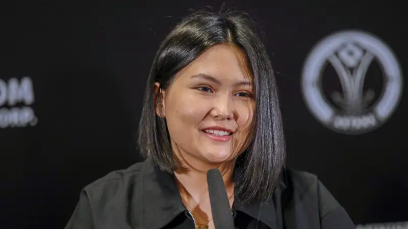 Kassym-Jomart Tokayev awards Bibisara Assaubayeva with Barys Order