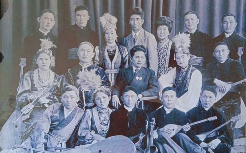 90 лет исполнилось Казахскому Национальному оркестру народных инструментов имени Курмангазы 90 лет исполнилось Казахскому Национальному оркестру народных инструментов имени Курмангазы