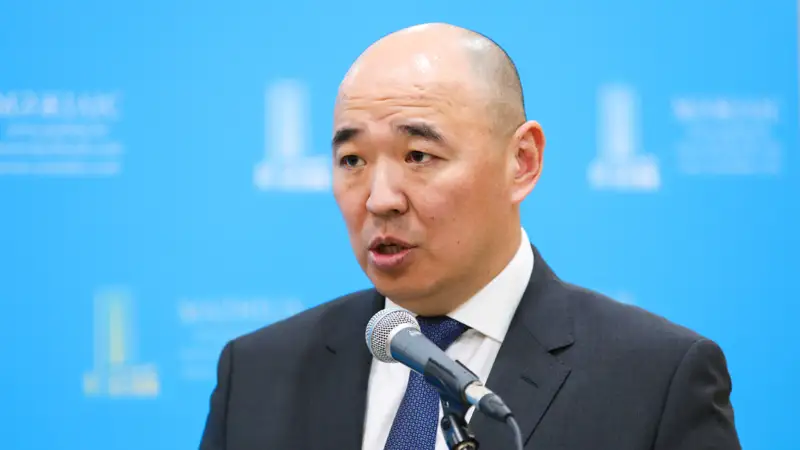 Канат Шарлапаев