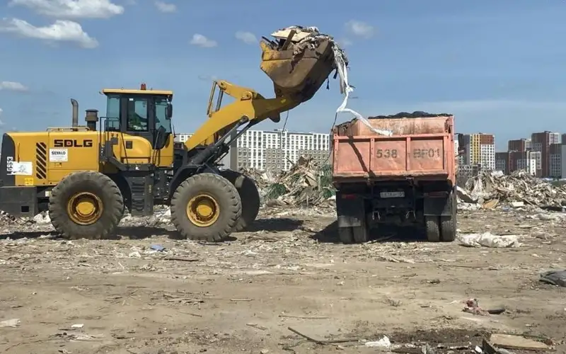 33 несанкционированные свалки ликвидировали в Астане