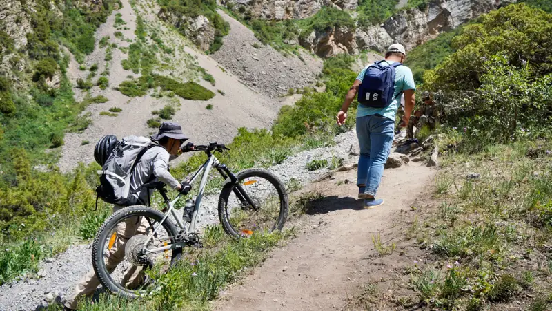 Сайрам-Угамский государственный национальный природный парк Сайрам-Өгем мемлекеттік ұлттық табиғи паркі туризм