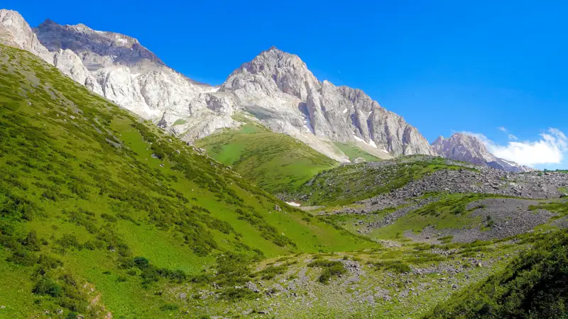 Сайрам-Угамский государственный национальный природный парк Сайрам-Өгем мемлекеттік ұлттық табиғи паркі туризм