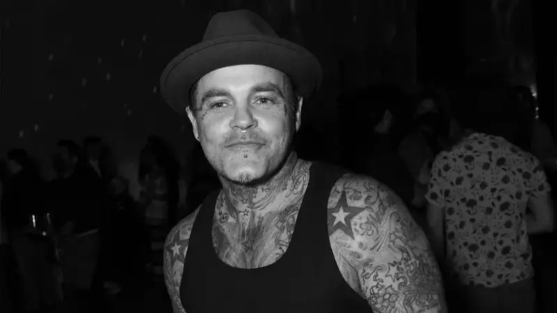 Бинзер қайтыс болды