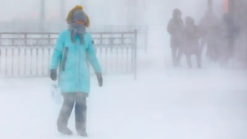 Зима буран метель люди Қыс боран Адамдар