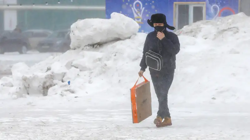 Зима буран метель люди Қыс боран Адамдар