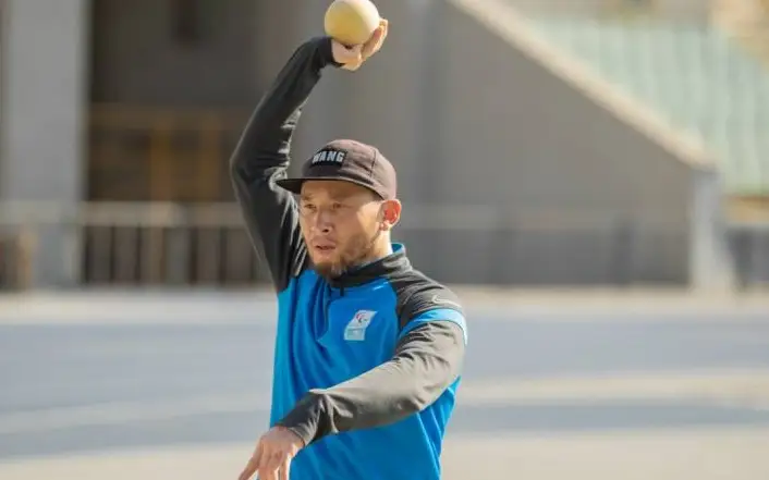 бронзовый призер чемпионата мира по паралегкой атлетике Дастан Мукашбеков