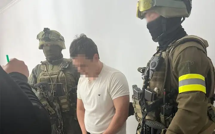 Два схрона и арсенал оружия обнаружили в Алматы и Актюбинской области