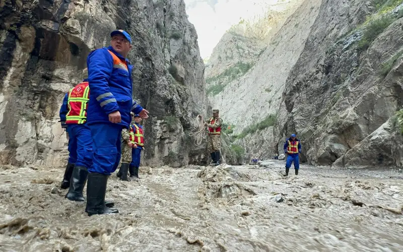 Сход селя в Кыргызстане